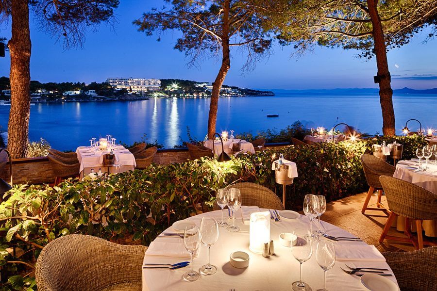 Ithaki restaurant Athens Greece