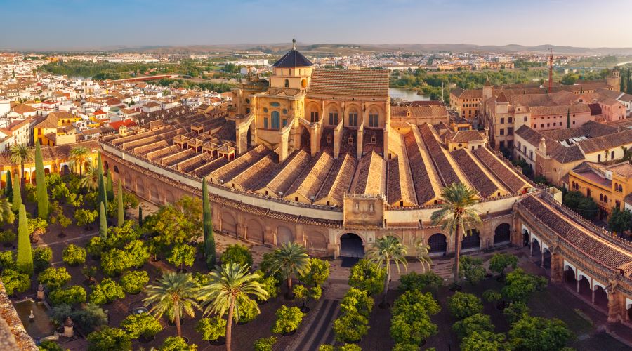 Irresistible 7-day cultural tour of Andalusia